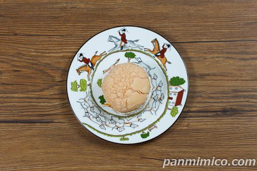 クリームたっぷり生ブッセ（りんご＆カスタード）【ヤマザキ】上から撮った写真