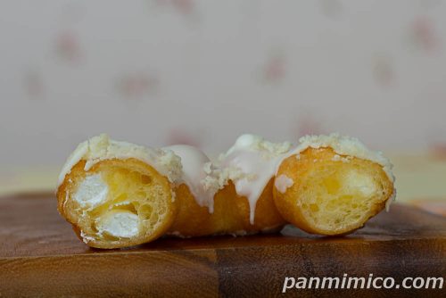 MILK　もっちりとしたリングドーナツ【ローソン】断面の写真