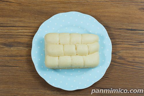 白いダースちぎりパン【セブンイレブン】上から撮った写真