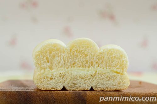 白いダースちぎりパン【セブンイレブン】断面の写真