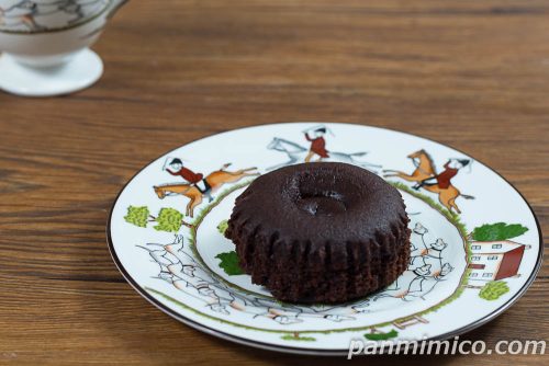 GODIVA ガトーショコラモアルー【Pasco】斜めから撮った写真