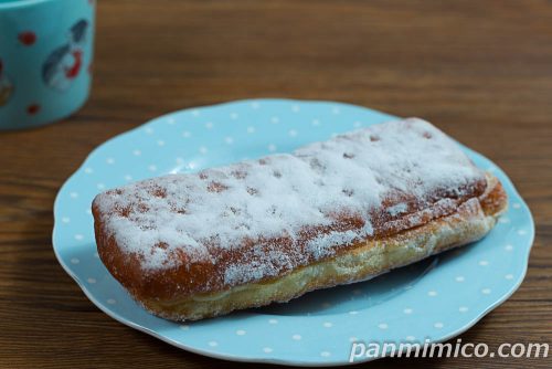 ブリオッシュドーナツ【ヤマザキ】斜めから撮った写真