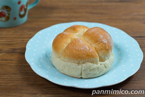 ちぎれるミルクブール【フジパン】斜めから撮った写真