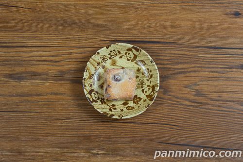 プチシュトーレン3個入【ファミリーマート】上から撮った写真