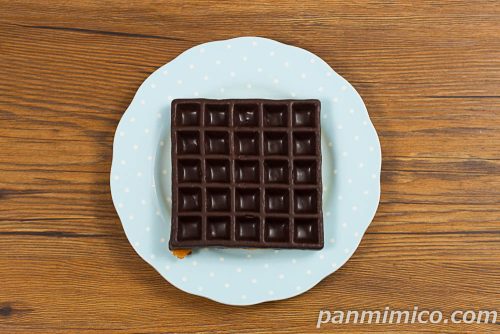 大きなアメリカンワッフル【ファミリーマート】上から撮った写真