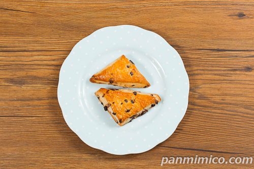 ７プレミアム　チョコスコーン２個入【セブンイレブン】上から撮った写真