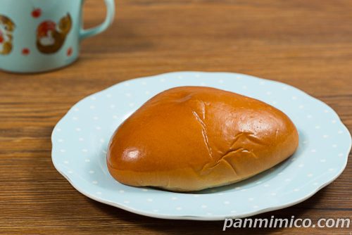 丹念熟成 濃厚練乳【YKベーキングカンパニー】斜めから撮った写真