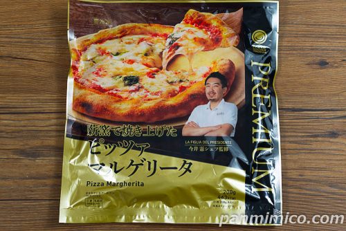 冷凍食品【「LA FIGLIA DEL PRESIDENTE」今井シェフ監修】薪窯で焼き上げたピッツァマルゲリータ【ファミリーマート】パッケージの写真