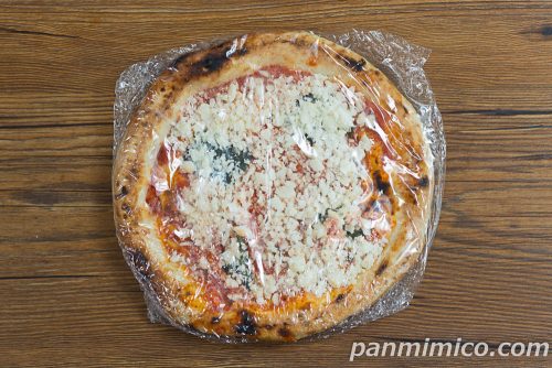 冷凍食品【「LA FIGLIA DEL PRESIDENTE」今井シェフ監修】薪窯で焼き上げたピッツァマルゲリータ【ファミリーマート】中パッケージの写真