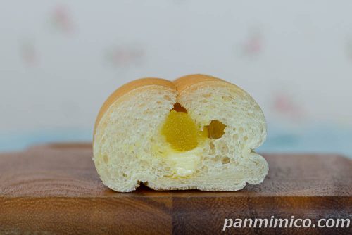 さつまいも＆マーガリンフランス（大阪産シルクスイート）【ローソン】断面の写真