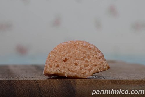 いちごミルクケーキ3個入【ファミリーマート】断面の写真