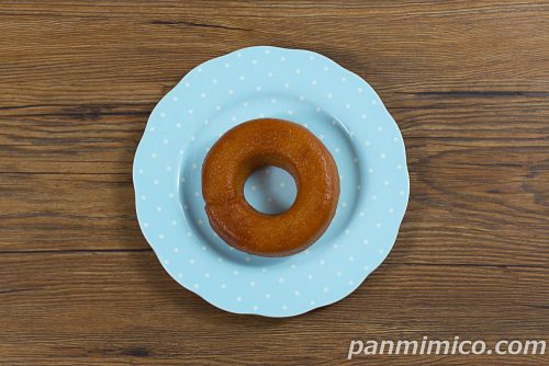 お店で揚げたドーナツ（メープル）【セブンイレブン】上から撮った写真