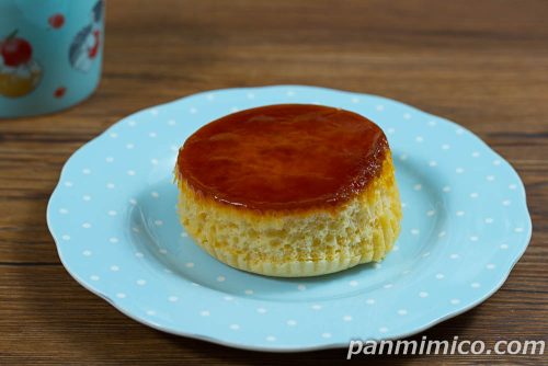 おおきなプリンケーキ【Pasco】斜めから撮った写真