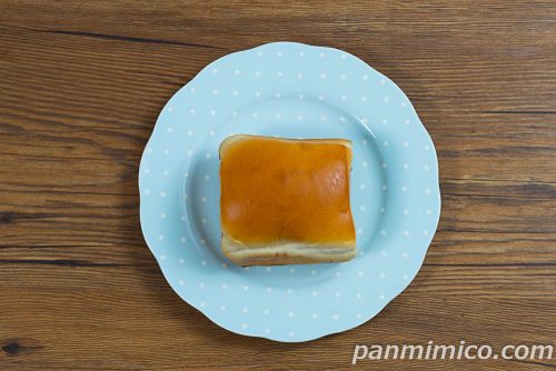 ずっしりあんブレッド【ヤマザキ】上から撮った写真