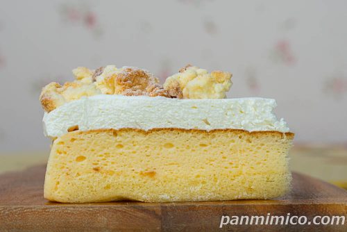 ダブルチーズケーキ【ヤマザキ】断面の写真