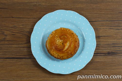 ヘーゼルナッツのクイニーアマン【ファミリーマート】上から撮った写真