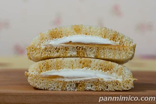 にゃんチパック(生キャラメルクリーム&ホイップ)【ファミリーマート】断面の写真