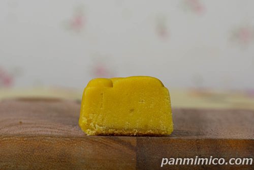 肉球すいーとぽてと【ファミリーマート】断面の写真