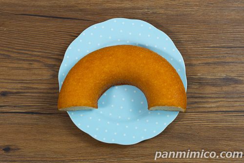 牛乳仕込みのシフォンケーキ【ヤマザキ】上から撮った写真