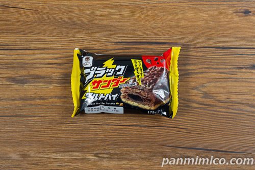 ブラックサンダー タルトパイ【ファミリーマート】パッケージの写真