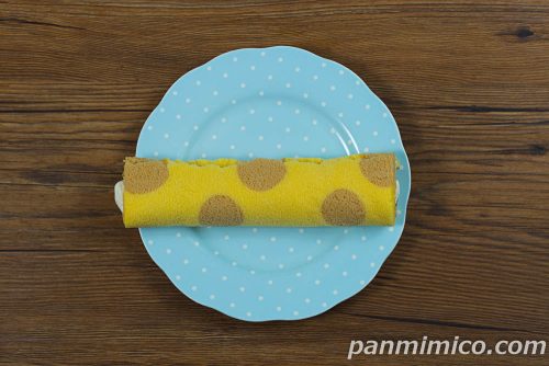 ロールちゃん(プリン風味クリーム)【ヤマザキ】上から撮った写真