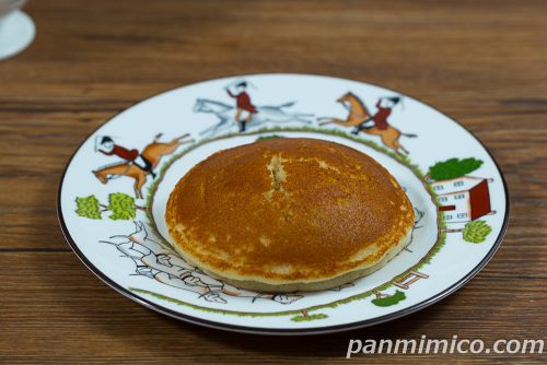 もったいないバナナのパンケーキ チョコ【Pasco】斜めから撮った写真