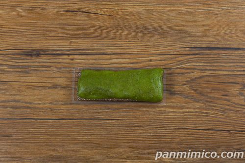 お抹茶大福みたいなクレープ【ローソン】上から撮った写真