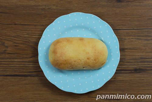 ホイップメロンあんぱん【セブンイレブン】上から撮った写真