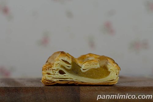 スイートポテト＆アップルパイ【ローソン】断面の写真