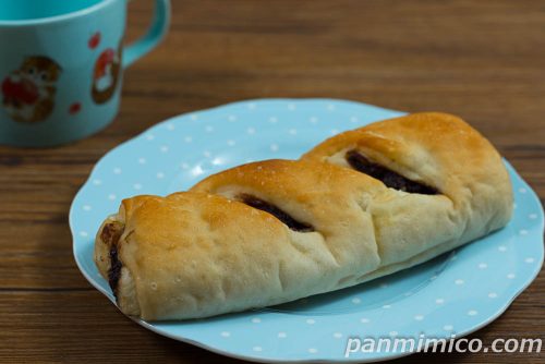 国産小麦 アーモンドチョコフランス【Pasco】斜めから撮った写真