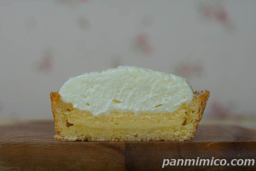 フロマージュタルト【ローソン】断面の写真