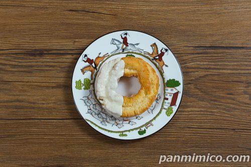 オールドファッションドーナツ（ダブルミルク）【ヤマザキ】上から撮った写真