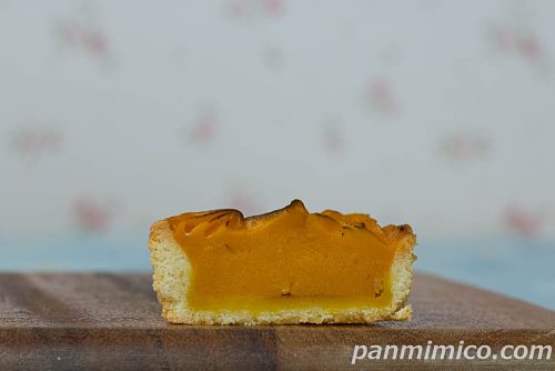 かぼちゃのタルト【ファミリーマート】断面の写真