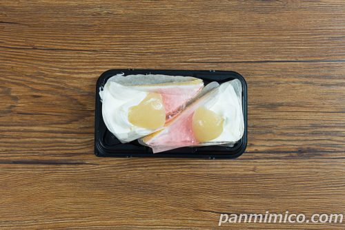ごろっと桃のショートケーキ（2個入）【ヤマザキ】上から撮った写真