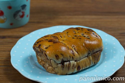 ちょこのぱん【セブンイレブン】斜めから撮った写真