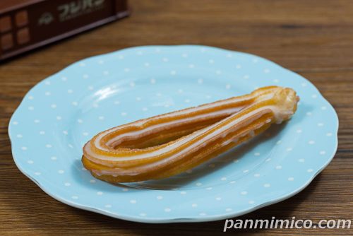 生ちゅろす【フジパン】斜めから撮った写真