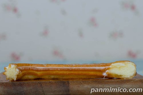 生ちゅろす【フジパン】断面の写真