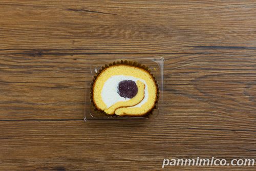 つぶあんロール【セブンイレブン】上から撮った写真