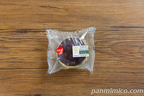 プリンみたいなパン　ダブルクリーム仕立て【セブンイレブン】パッケージの写真