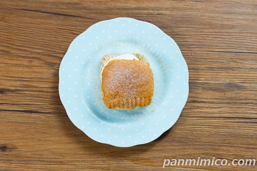 ふわふわ台湾カステラ 紅茶【ファミリーマート】上から撮った写真