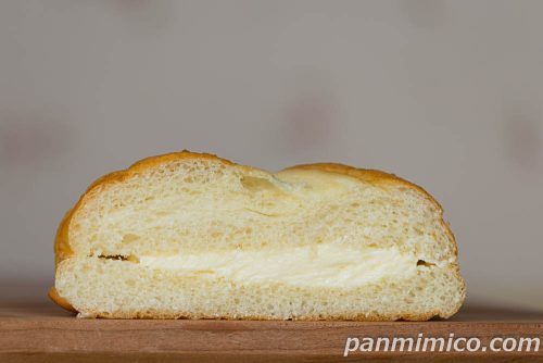 北海道ミルクパン【Pasco】断面の写真