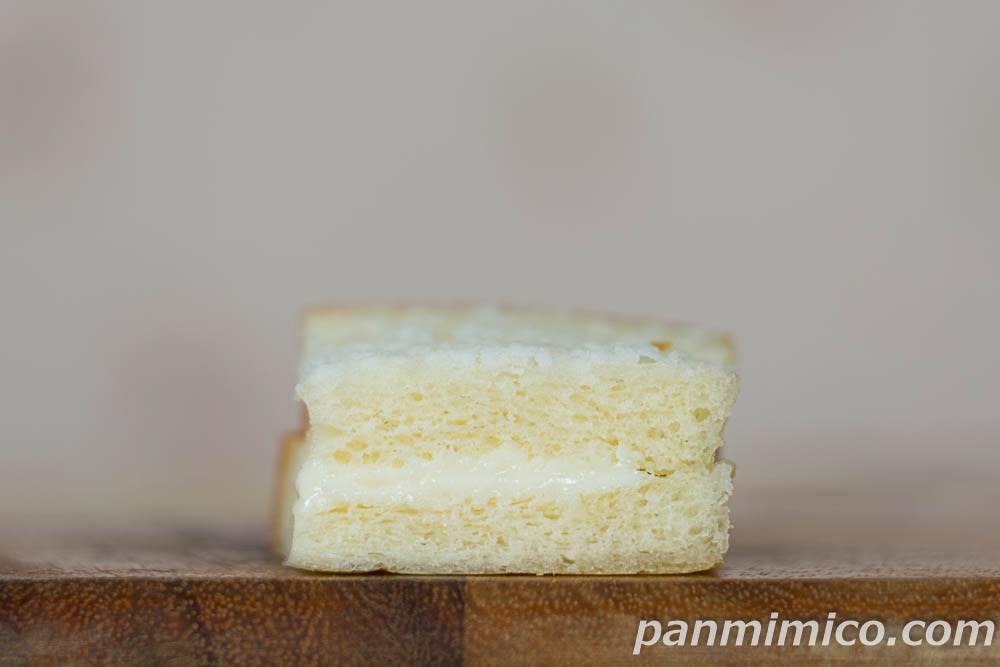 塩バニラクリームサンド【Pasco】の感想 | パン野ミミ子のスイーツ