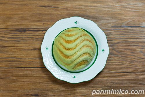 モリヤマメロンのメロンパン【セブンイレブン】上から撮った写真