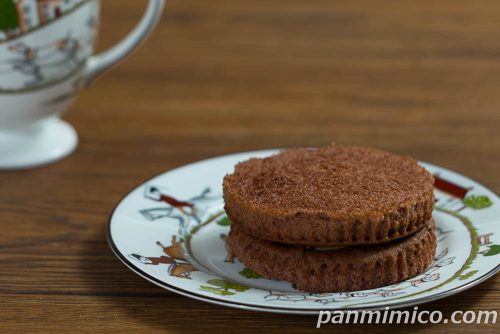 復刻 モカケーキ【YKベーキングカンパニー】斜めから撮った写真