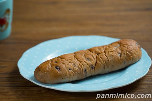 7Pおっきくなったチョコチップスティック1本【セブンイレブン】斜めから撮った写真