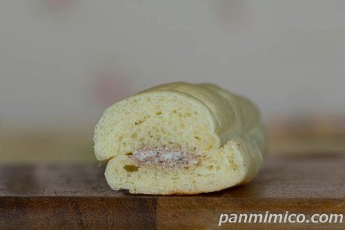 グッドスティック(クッキークリーム)【ヤマザキ】断面の写真