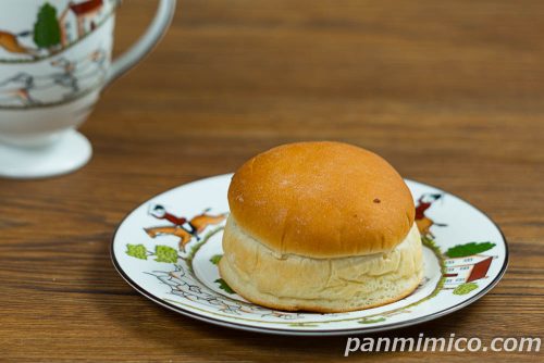 しあわせ届けるくりぃむぜんざい【YKベーキングカンパニー】斜めから撮った写真