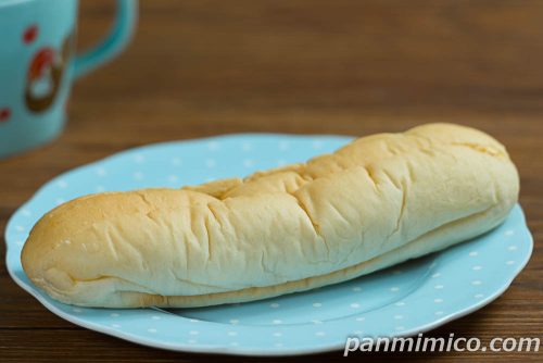 北海道メロンサンドＷ【フジパン】斜めから撮った写真