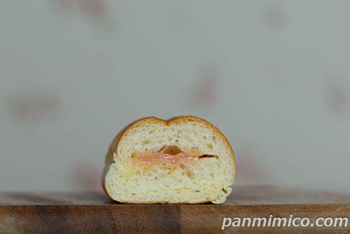 【ヤマザキ】ナイススティック（いちご香るクリーム）だんめの写真