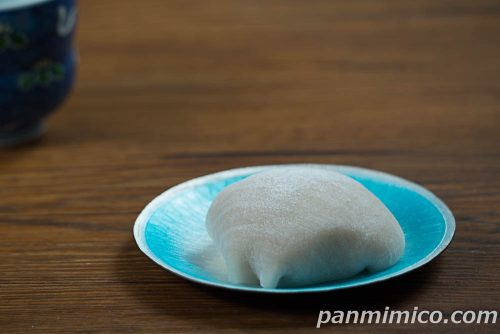 【ヤマザキ】夏雫果（チョコバナナ）斜めから撮った写真